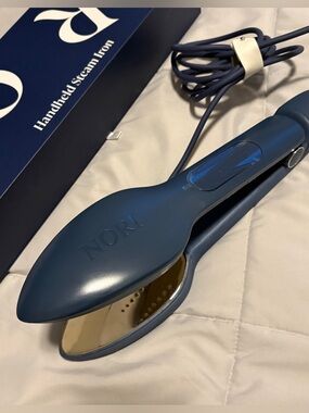 NORi Handheld Steamer Brush - Deep Navy